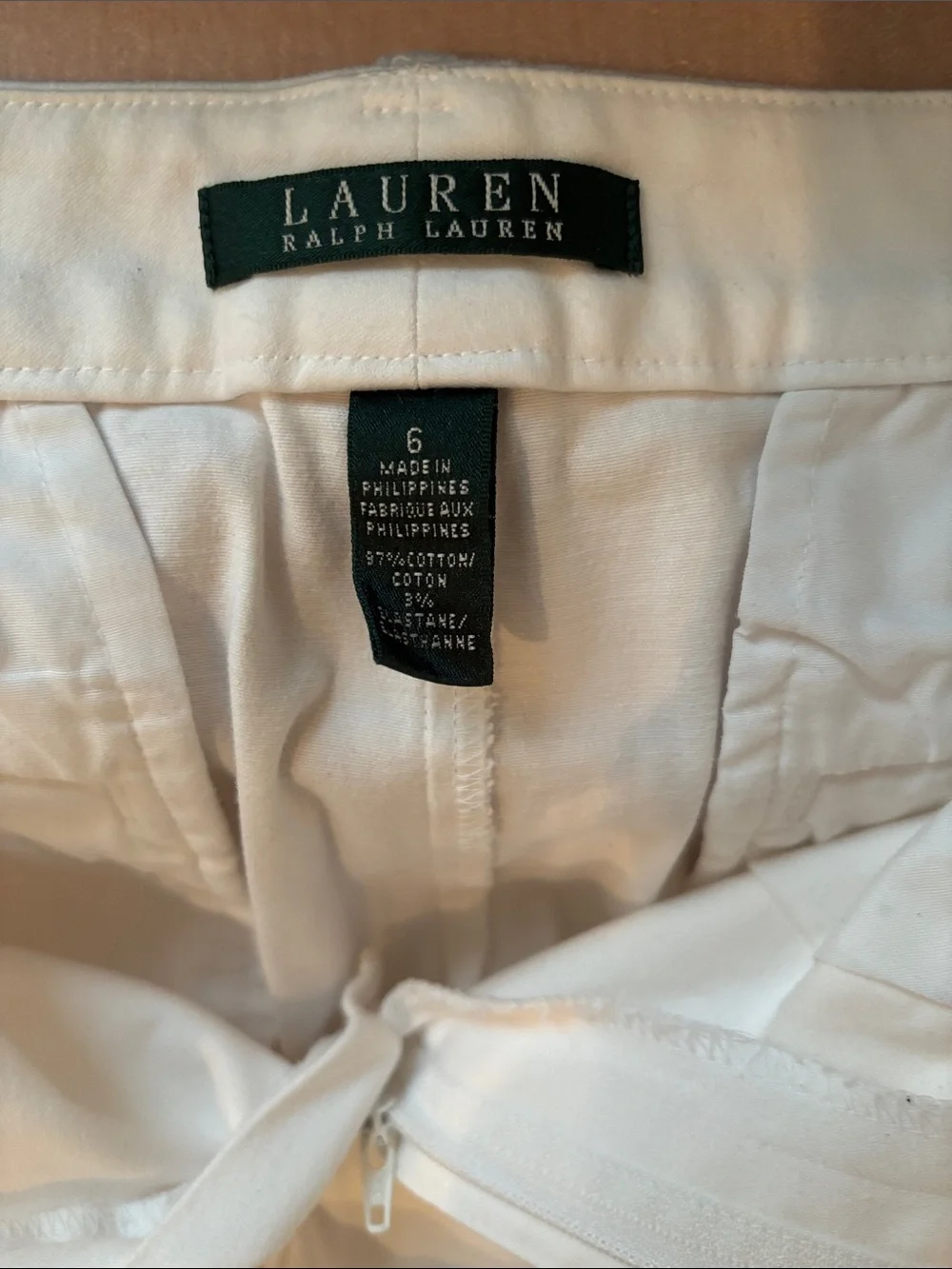Ralph Lauren Cream Flat-Front Women's Shorts - Picture 3 of 3
